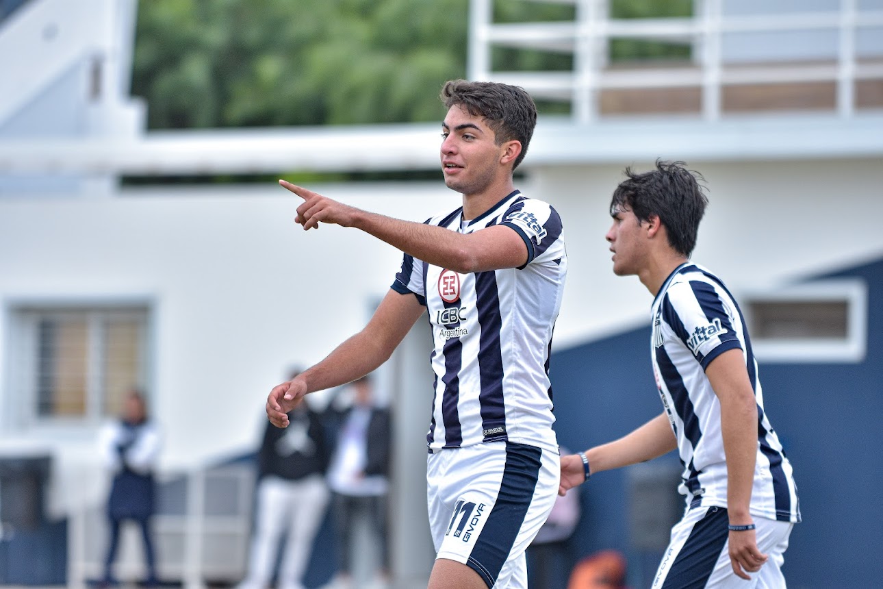 Daniel Ribera Brunn firmó su primer contrato profesional - Club Atlético  Talleres